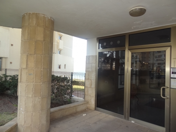 4 חד' עם נוף לים
